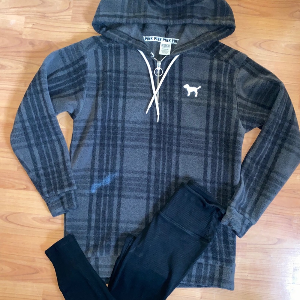 VS PINK RARE hoodie and leggings outfit